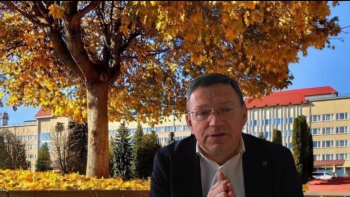 Rektor, profesor Bohdan Buiak vyholoshuie vstupne slovo